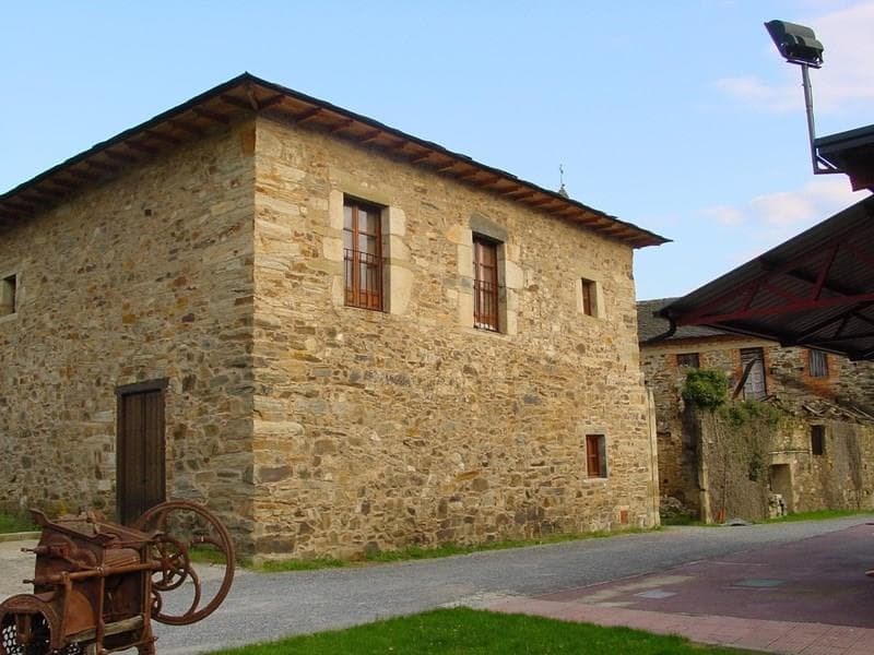 Cómo crear una ruta del vino memorable desde el diseño arquitectónico de la bodega