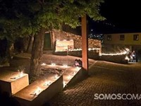 Rehabilitación del BIC de O Castro de Valdeorras presente con la luz de los caracoles en la noche del Viernes Santo